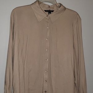 Long sleeve button-up dress shirt